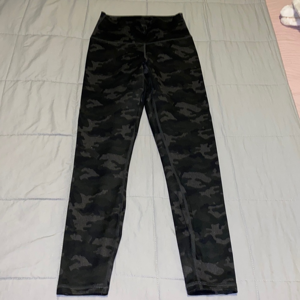 Fabletics power hold cano leggings
